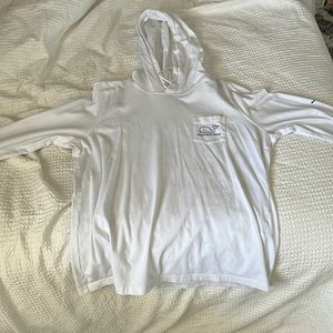 vineyard vines long sleeve t shirt with hood